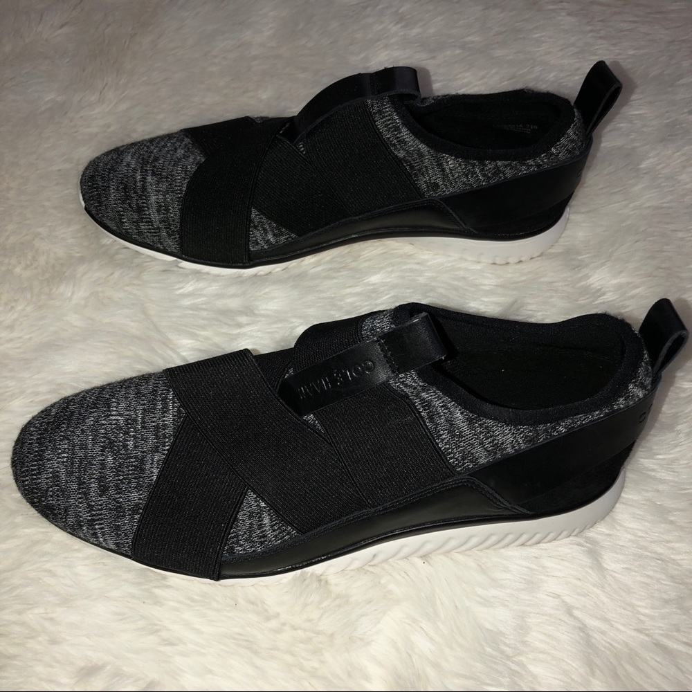 Women’s Studiogrand Knit Trainer - Picture 4 of 7